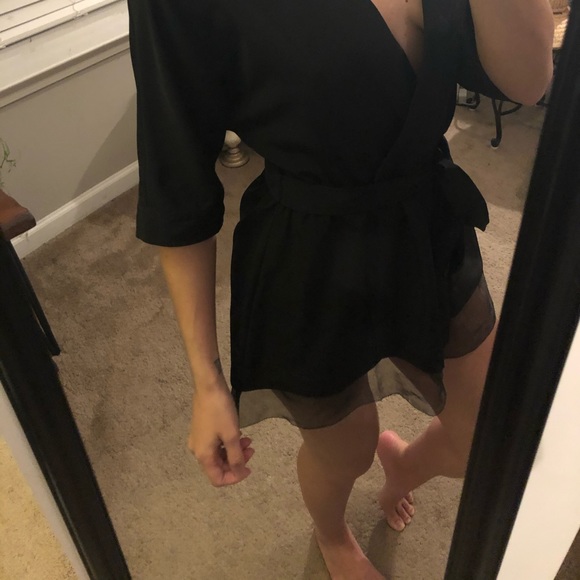 Vera Wang Formal Front Tie Blouse - Picture 6 of 6